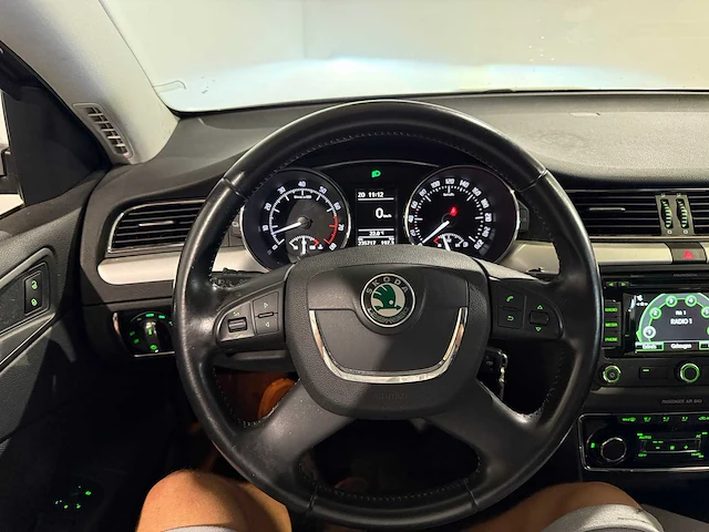 Skoda superb combi 1.4 tsi grt. amb.bns, 73-tfg-7 - afbeelding 2 van  13