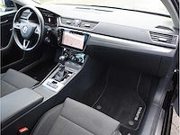 Skoda superb combi 1.4 tsi iv phev 218pk automaat 2020 keyless memory stoel/stuur/achterbank verwarmd trekhaak - afbeelding 5 van  36