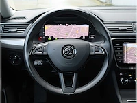 Skoda superb combi 1.4 tsi iv phev 218pk automaat 2020 keyless memory stoel/stuur/achterbank verwarmd trekhaak - afbeelding 8 van  36