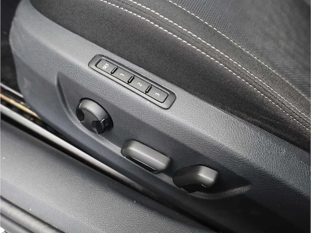 Skoda superb combi 1.4 tsi iv phev 218pk automaat 2020 keyless memory stoel/stuur/achterbank verwarmd trekhaak - afbeelding 15 van  36