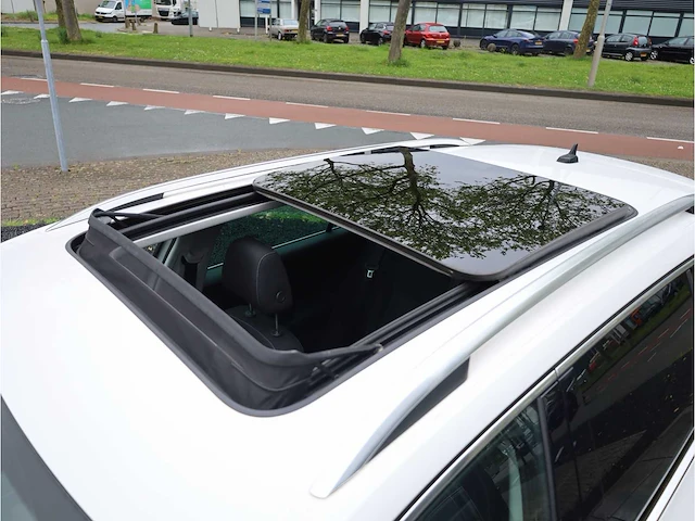 Skoda superb combi 1.4 tsi iv phev 218pk automaat 2020 pano camera stoelverwarming 19inch adaptive led - afbeelding 2 van  37