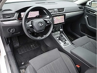 Skoda superb combi 1.4 tsi iv phev 218pk automaat 2020 pano camera stoelverwarming 19inch adaptive led - afbeelding 3 van  37