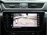Skoda superb combi 1.4 tsi iv phev 218pk automaat 2020 pano camera stoelverwarming 19inch adaptive led - afbeelding 16 van  37