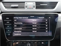 Skoda superb combi 1.4 tsi iv phev 218pk automaat 2020 pano camera stoelverwarming 19inch adaptive led - afbeelding 17 van  37