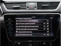 Skoda superb combi 1.4 tsi iv phev 218pk automaat 2020 pano camera stoelverwarming 19inch adaptive led - afbeelding 18 van  37
