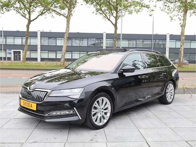 Skoda superb combi 1.4 tsi iv phev 218pk automaat 2020 - afbeelding 38 van  38