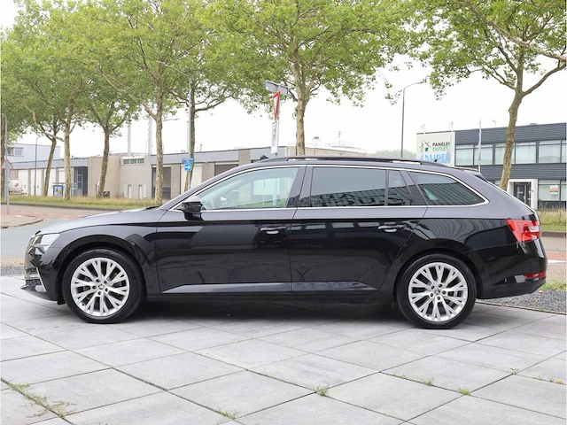 Skoda superb combi 1.4 tsi iv phev 218pk automaat 2020 - afbeelding 12 van  38