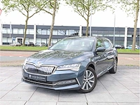 Skoda superb combi 1.4 tsi iv phev 218pk automaat 2021 stoelverwarming adaptive carplay navigatie dab led - afbeelding 1 van  28