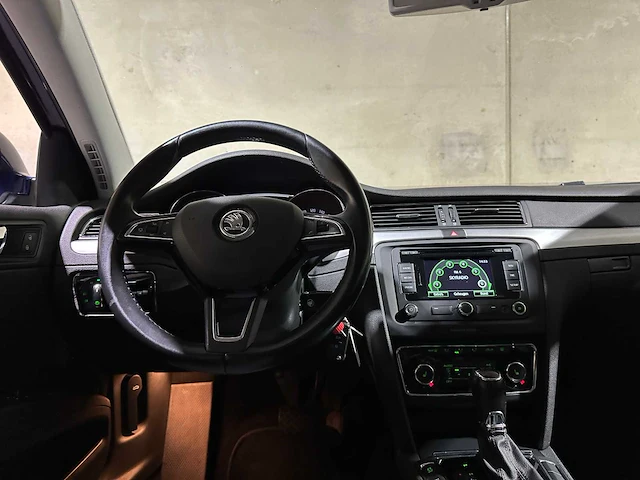 Skoda superb combi 2.0 tsi 200pk automaat sprint pro 200pk 2014, pk-349-k - afbeelding 13 van  46