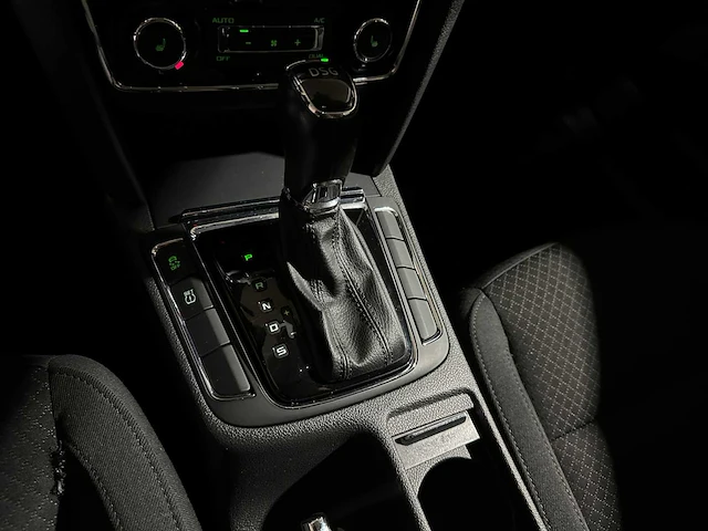 Skoda superb combi 2.0 tsi 200pk automaat sprint pro 200pk 2014, pk-349-k - afbeelding 18 van  46