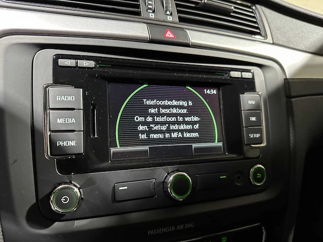Skoda superb combi 2.0 tsi 200pk automaat sprint pro 200pk 2014, pk-349-k - afbeelding 22 van  46
