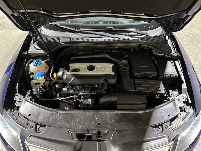 Skoda superb combi 2.0 tsi 200pk automaat sprint pro 200pk 2014, pk-349-k - afbeelding 38 van  46