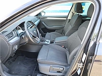 Skoda superb combi iv 1.4 tsi phev 218pk automaat 2020 - afbeelding 3 van  32