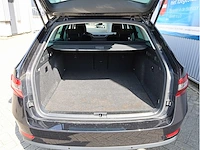 Skoda superb combi iv 1.4 tsi phev 218pk automaat 2020 - afbeelding 5 van  32