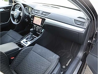 Skoda superb combi iv 1.4 tsi phev 218pk automaat 2020 - afbeelding 8 van  32