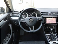 Skoda superb combi iv 1.4 tsi phev 218pk automaat 2020 - afbeelding 14 van  32