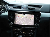 Skoda superb combi iv 1.4 tsi phev 218pk automaat 2020 - afbeelding 15 van  32