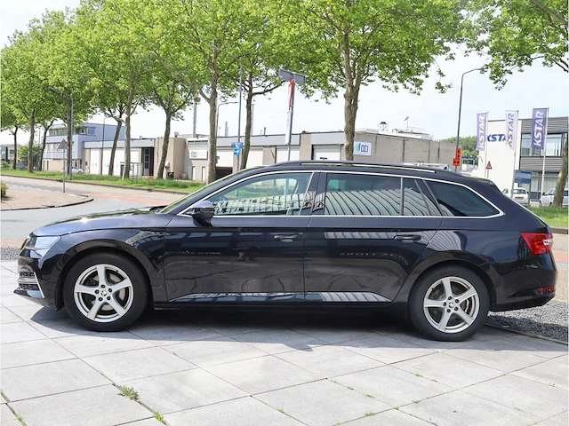 Skoda superb combi iv 1.4 tsi phev 218pk automaat 2020 - afbeelding 12 van  32
