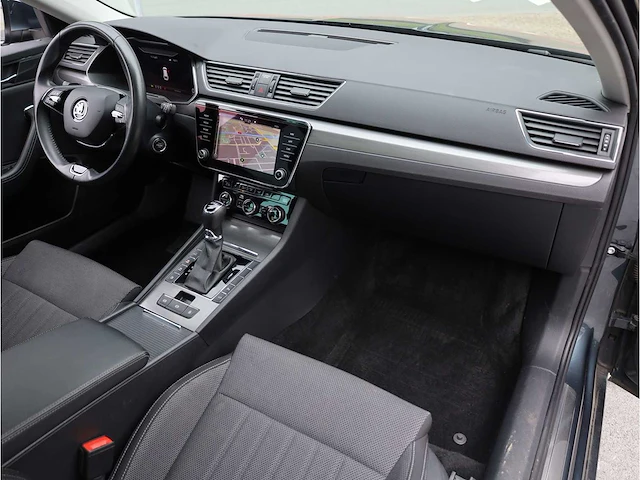 Skoda superb combi iv 1.4 tsi phev 218pk automaat 2021 - afbeelding 7 van  46