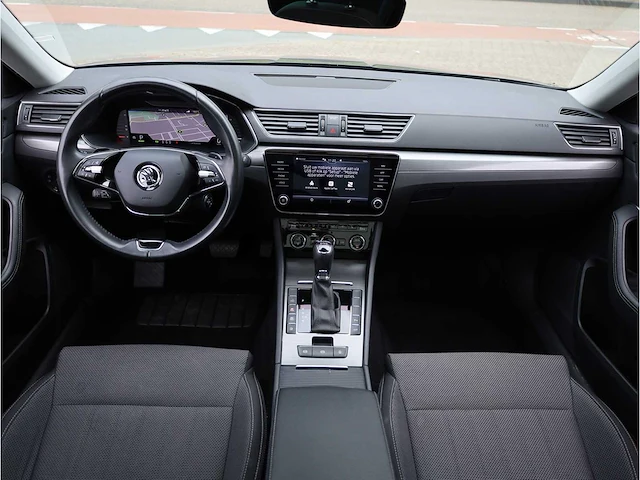 Skoda superb combi iv 1.4 tsi phev 218pk automaat 2021 - afbeelding 8 van  46