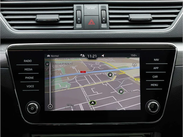 Skoda superb combi iv 1.4 tsi phev 218pk automaat 2021 - afbeelding 14 van  46
