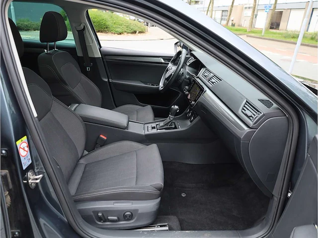 Skoda superb combi iv 1.4 tsi phev 218pk automaat 2021 - afbeelding 39 van  46