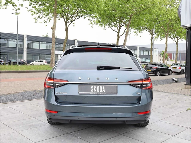 Skoda superb combi iv 1.4 tsi phev 218pk automaat 2021 - afbeelding 34 van  46
