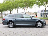 Skoda superb combi iv 1.4 tsi phev 218pk automaat 2021 - afbeelding 44 van  46