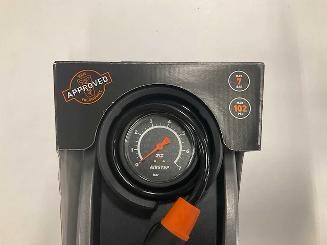 Sks airstep fietspomp - afbeelding 2 van  4