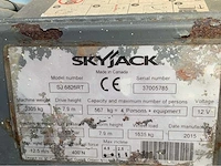 Skyjack sj6826rt ruwterrein hoogwerker 4x4 - afbeelding 16 van  25