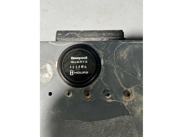 Skyjack sjiii3226 - hoogwerker werkhoogte 9,9m uitschuifbaar 3m, 229 uur - afbeelding 4 van  14