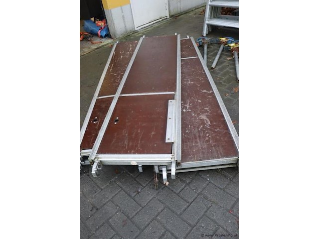 Skyworks rolsteiger - afbeelding 2 van  15