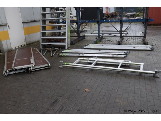 Skyworks rolsteiger - afbeelding 1 van  15