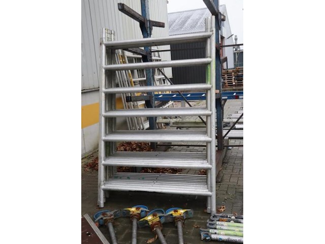 Skyworks rolsteiger - afbeelding 8 van  15