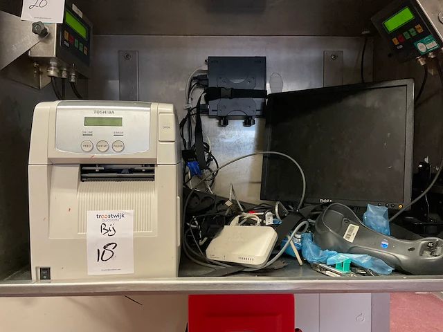 Slachtlijn transportsysteem (c) - afbeelding 6 van  16