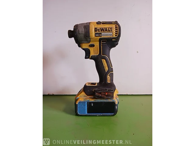 Slagschroevendraaier met boormachine dewalt, dcf887 en dcd791 - afbeelding 2 van  9