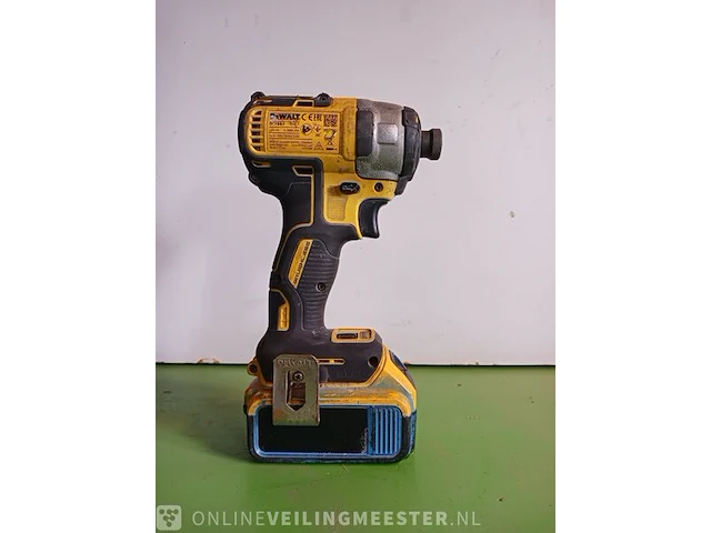 Slagschroevendraaier met boormachine dewalt, dcf887 en dcd791 - afbeelding 3 van  9