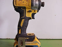 Slagschroevendraaier met boormachine dewalt, dcf887 en dcd791 - afbeelding 3 van  9