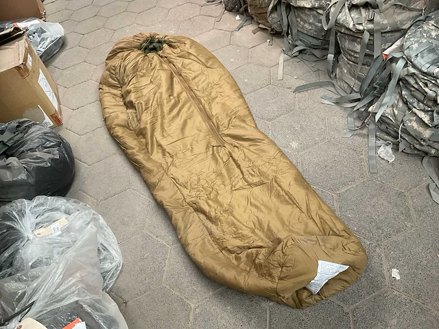 Sleeping bag - afbeelding 1 van  3