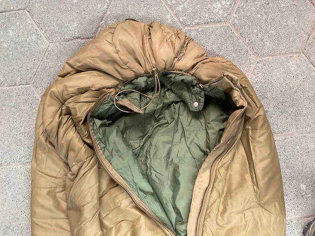 Sleeping bag - afbeelding 3 van  3