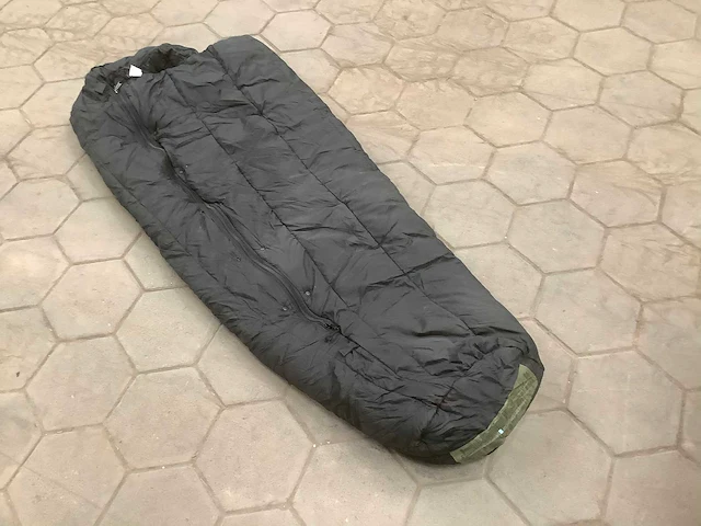 Sleeping bag - afbeelding 3 van  5