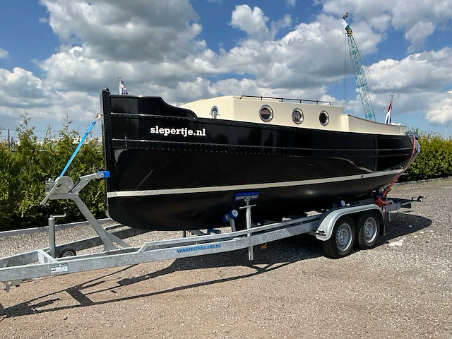 Slepertje - 2022 - elektrische kajuitsloep “slepertje” (demo) met trailer - sloep - afbeelding 1 van  65