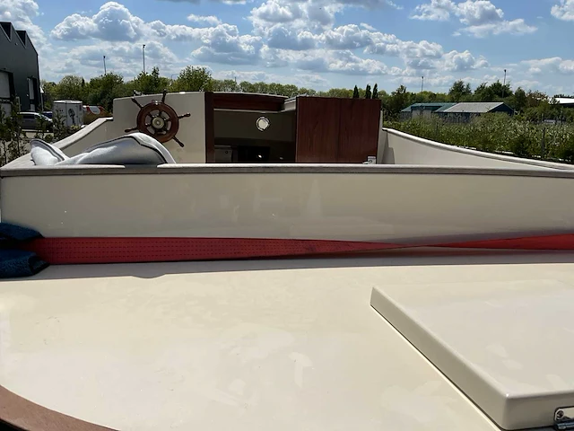 Slepertje - 2022 - elektrische kajuitsloep “slepertje” (demo) met trailer - sloep - afbeelding 16 van  65