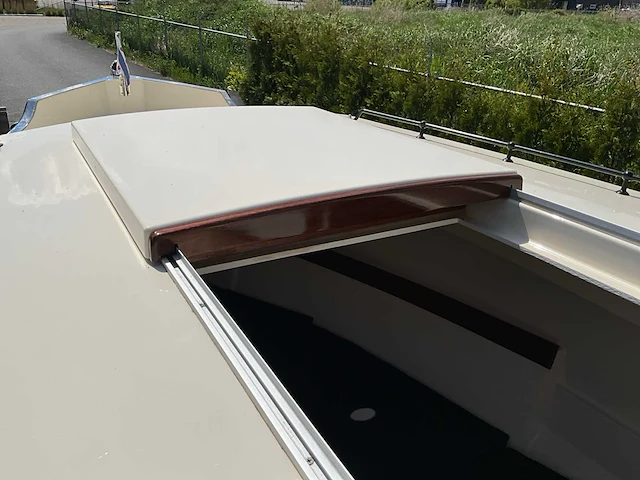 Slepertje - 2022 - elektrische kajuitsloep “slepertje” (demo) met trailer - sloep - afbeelding 21 van  65