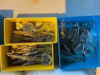 Sleutels en deurbeslag - afbeelding 7 van  9
