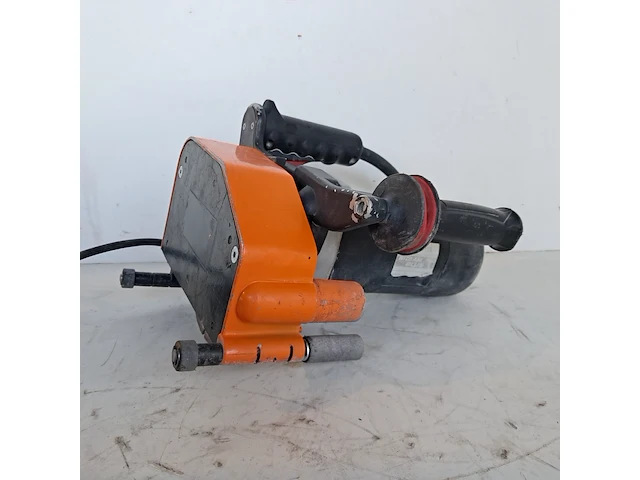 Sleuvenzaagmachine 230 v ~ mtd, sd1500, bouwjaar 2016 - afbeelding 1 van  3