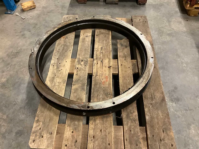 Slewing ring - afbeelding 1 van  2