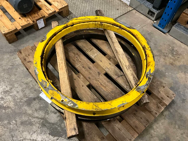 Slewing ring - afbeelding 1 van  4