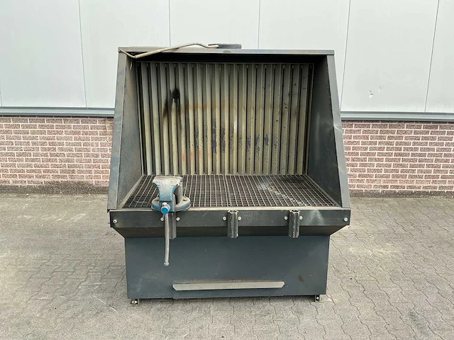 Slijpbak met bankschroef - afbeelding 2 van  9