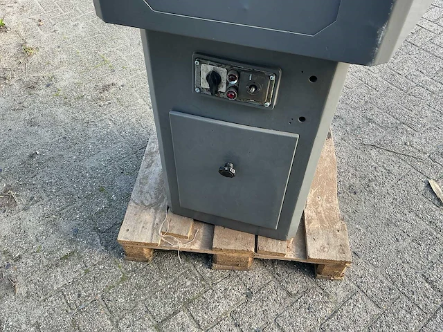 Slijpmachine fabriek ijmuiden zwenkarm vlakslijpmachine - afbeelding 3 van  7